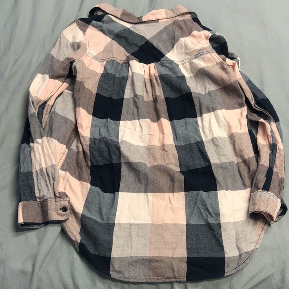 •Cute Divided H&M plaid long sleeve shirt• - Picture 5 of 5